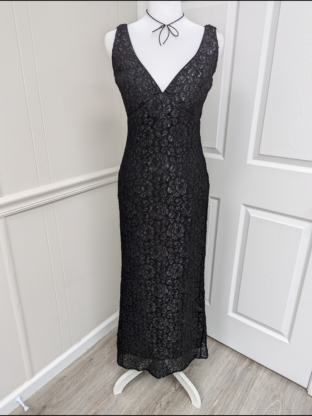 Hugo Buscati Elegant Black Lace V-Neck Evening Dress